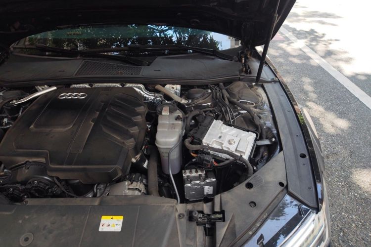 Used Audi A7L 2024 45 TFSI Luxury Edition Engine Bay Left