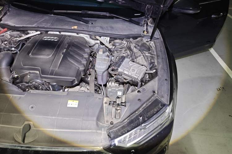 Used Audi A7L 2024 45 TFSI quattro Luxury Edition Engine Bay Left
