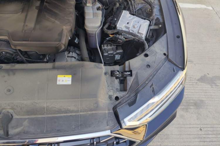 Used Audi A7L 2024 45 TFSI Luxury Edition Engine Bay Left