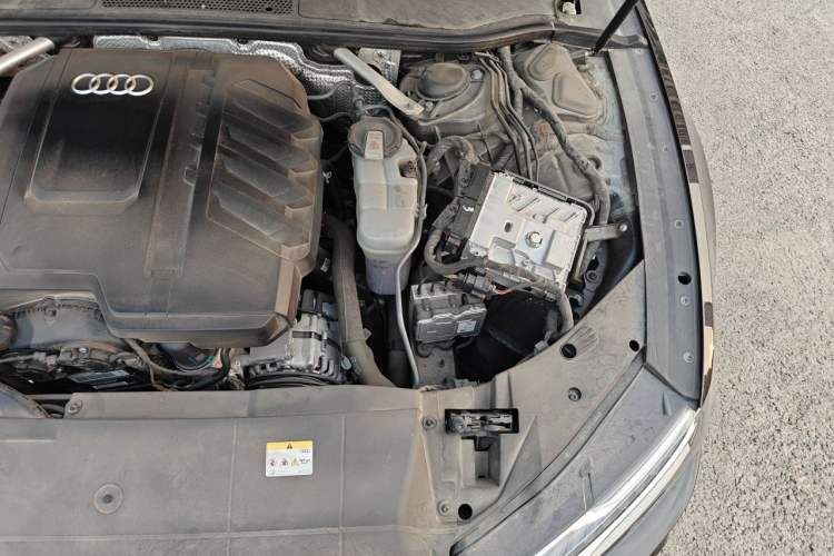Used Audi A7L 2024 45 TFSI Luxury Edition Engine Bay Left