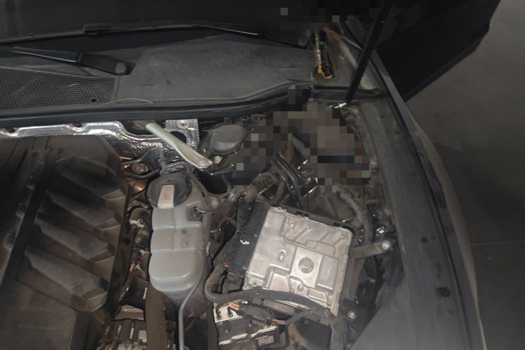 Used Audi A7L 2024 45 TFSI quattro Luxury Edition Engine Bay Left