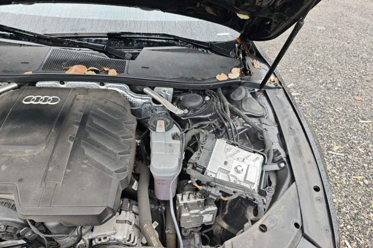 Used Audi A7L 2024 45 TFSI quattro Black Warrior Edition Engine Bay Left