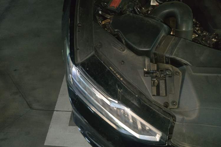 Used Audi A7L 2024 45 TFSI quattro Black Warrior Edition Engine Bay Right
