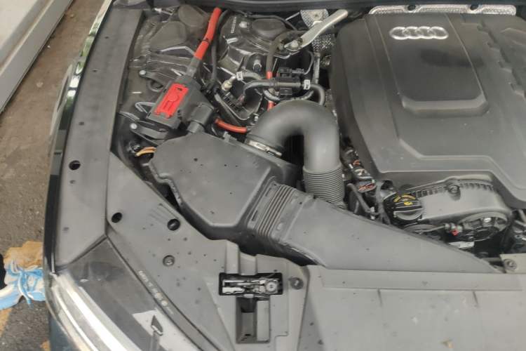 Used Audi A7L 2024 45TFSI S-line Dream-Building Edition Flow Crystal Package Engine Bay Right
