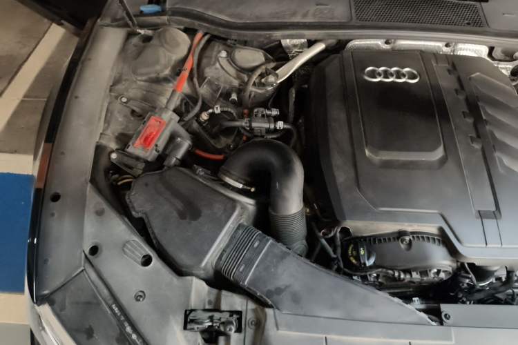 Used Audi A7L 2024 45TFSI S-line Dream-Building Edition Flow Crystal Package Engine Bay Right