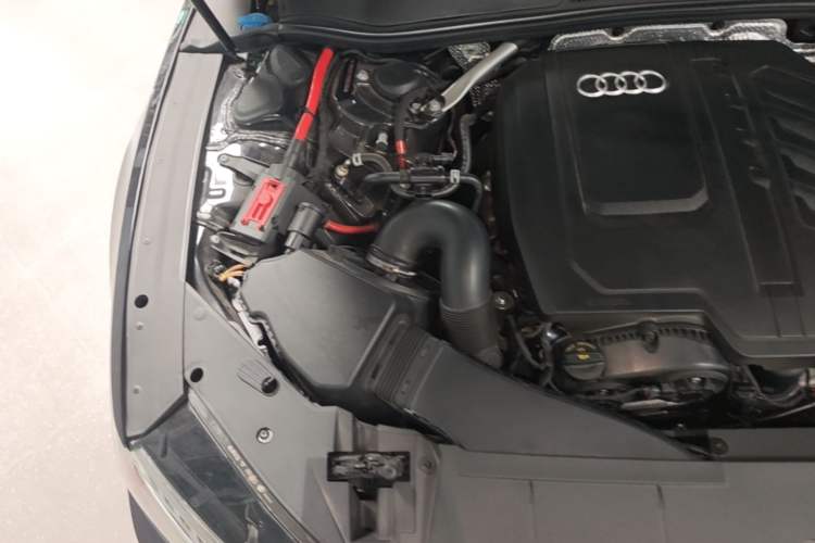 Used Audi A7L 2024 45 TFSI quattro Luxury Edition Engine Bay Right