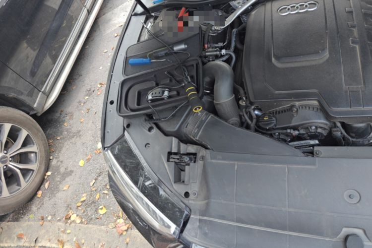 Used Audi A7L 2024 45TFSI quattro S-line Visionary Edition Flow Crystal Package Engine Bay Right