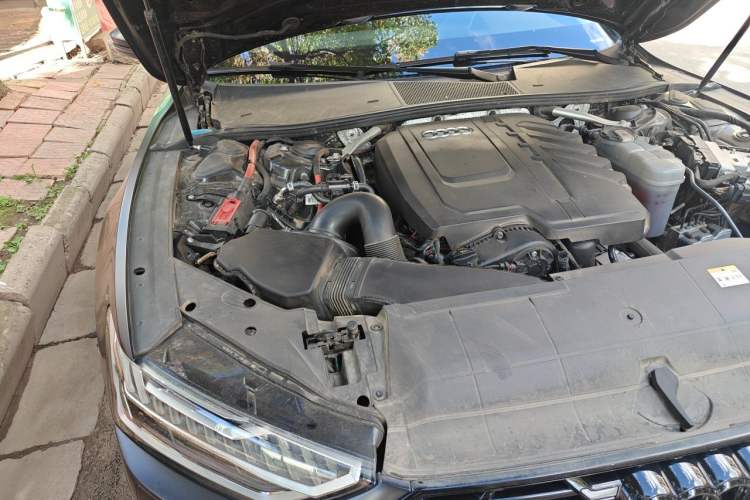 Used Audi A7L 2024 45 TFSI quattro Black Warrior Edition Engine Bay Right