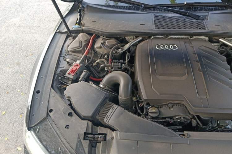 Used Audi A7L 2024 45 TFSI quattro Black Warrior Edition Engine Bay Right