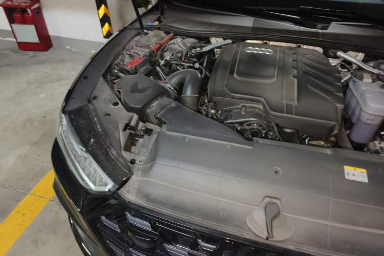 Used Audi A7L 2024 45 TFSI quattro S-line Black Warrior Edition Engine Bay Right