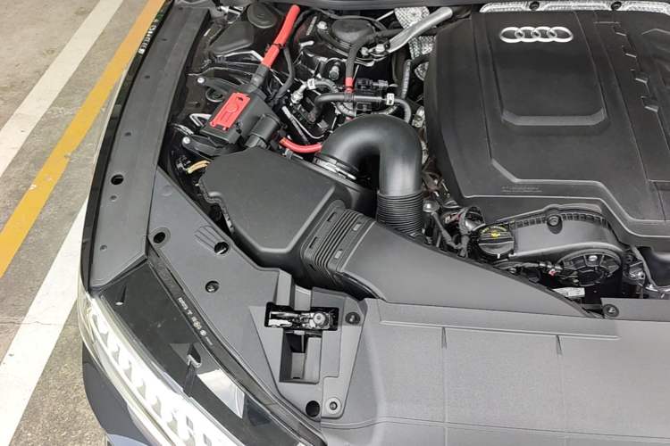 Used Audi A7L 2024 45 TFSI quattro S-line Black Warrior Edition Engine Bay Right