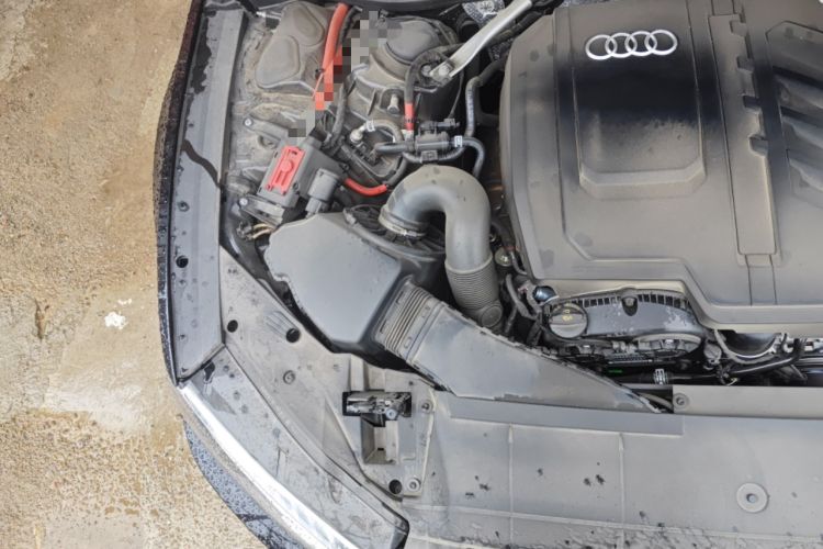 Used Audi A7L 2024 45 TFSI quattro Black Warrior Edition Engine Bay Right