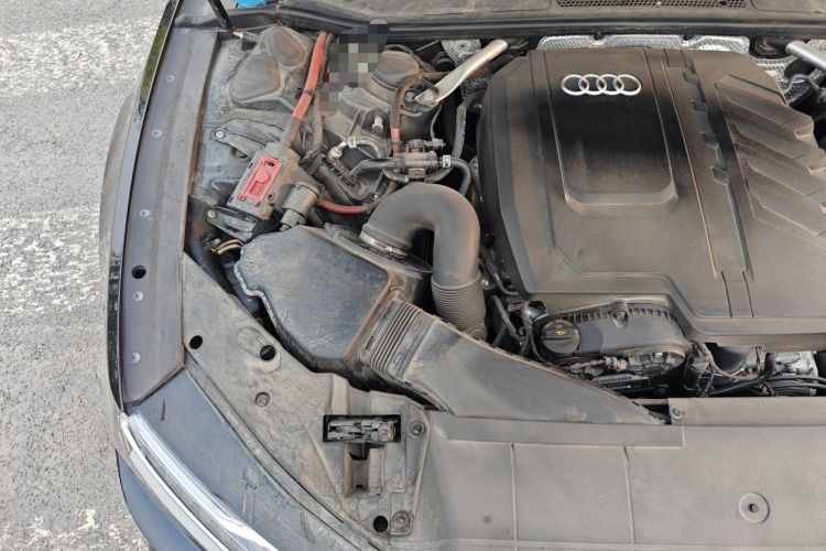 Used Audi A7L 2024 45 TFSI Luxury Edition Engine Bay Right