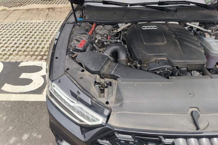 Used Audi A7L 2024 45 TFSI quattro Black Warrior Edition Engine Bay Right