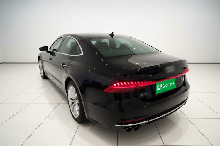 Used Audi A7L 2024 45TFSI S-line Dream-Building Edition Flow Crystal Package Exterior 2