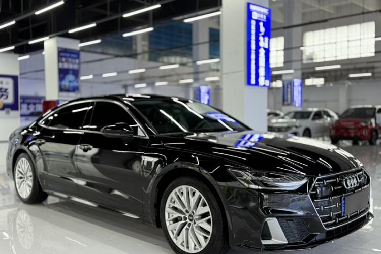 Used Audi A7L 2024 45TFSI S-line Dream-Building Edition Flow Crystal Package Exterior 3