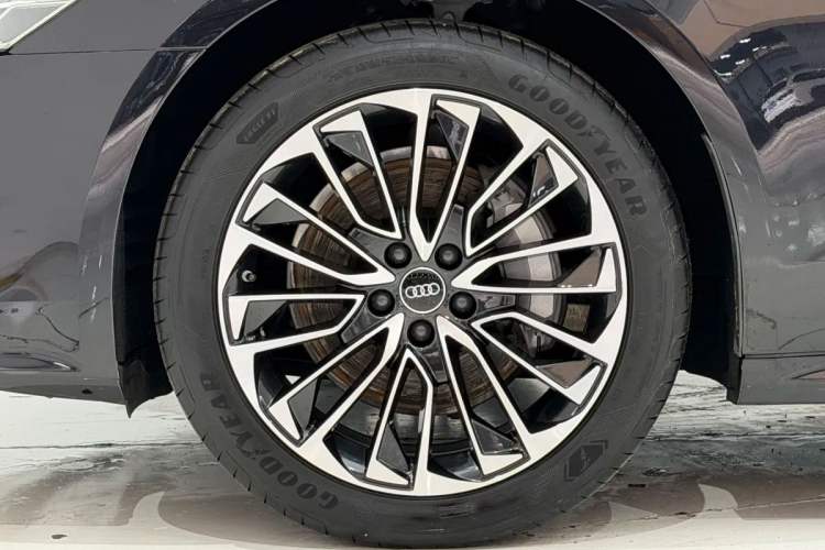 Used Audi A7L 2024 45 TFSI Luxury Edition Exterior 4