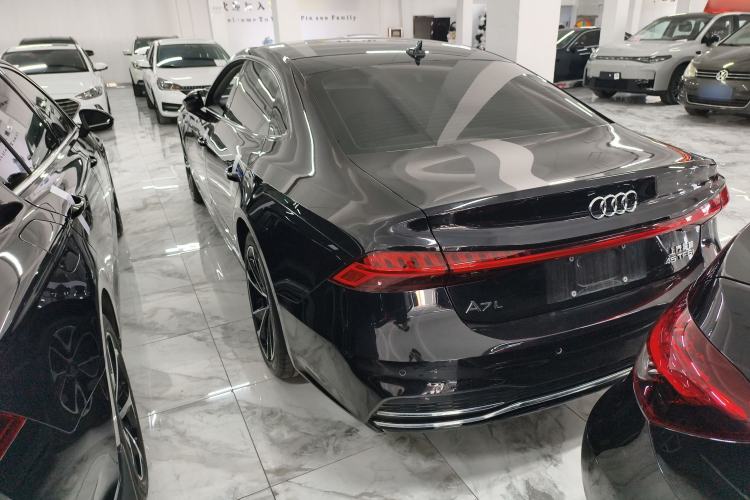 Used Audi A7L 2024 45TFSI S-line Dream-Building Edition Flow Crystal Package Exterior 5
