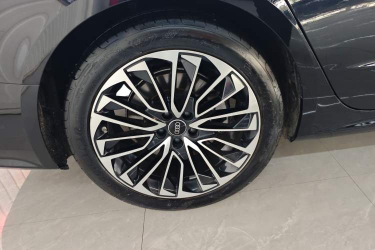 Used Audi A7L 2024 45 TFSI Luxury Edition Exterior 5