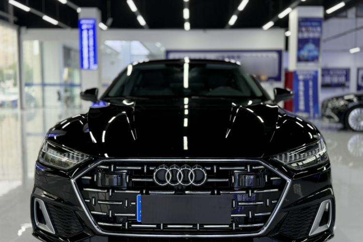 Used Audi A7L 2024 45TFSI S-line Dream-Building Edition Flow Crystal Package Exterior 7