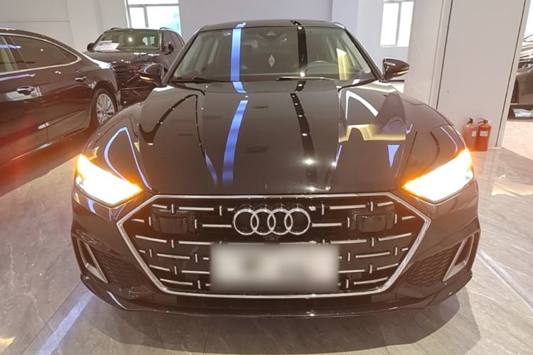 Used Audi A7L 2024 45TFSI S-line Dream-Building Edition Flow Crystal Package Front