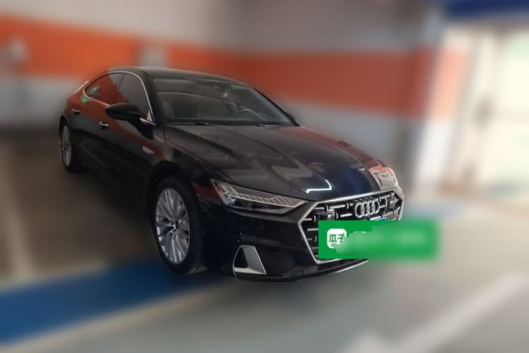 Used Audi A7L 2024 45TFSI S-line Dream-Building Edition Flow Crystal Package Front Right 45 Deg