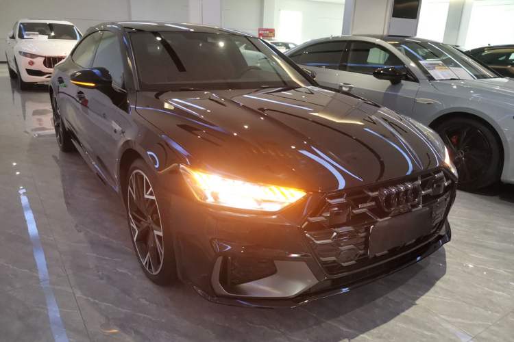 Used Audi A7L 2024 45 TFSI quattro Black Warrior Edition Front Right 45 Deg