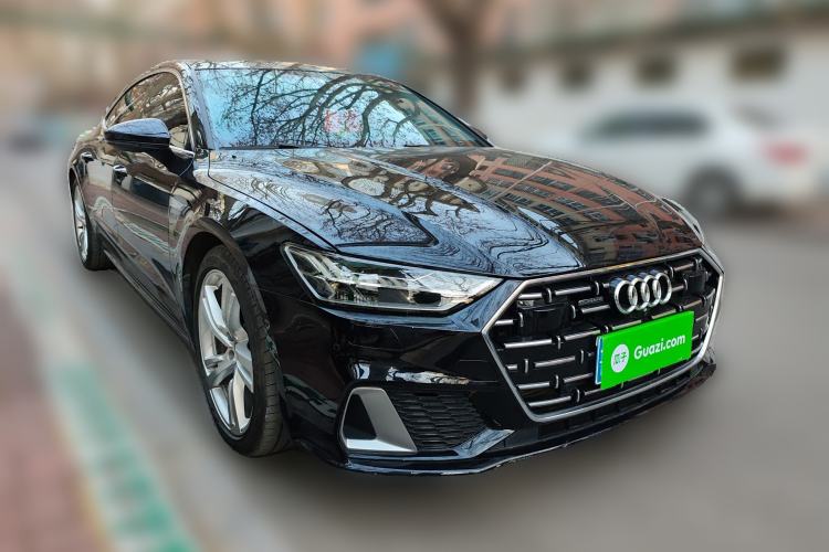 Used Audi A7L 2024 45TFSI quattro S-line Visionary Edition Flow Crystal Package Front Right 45 Deg