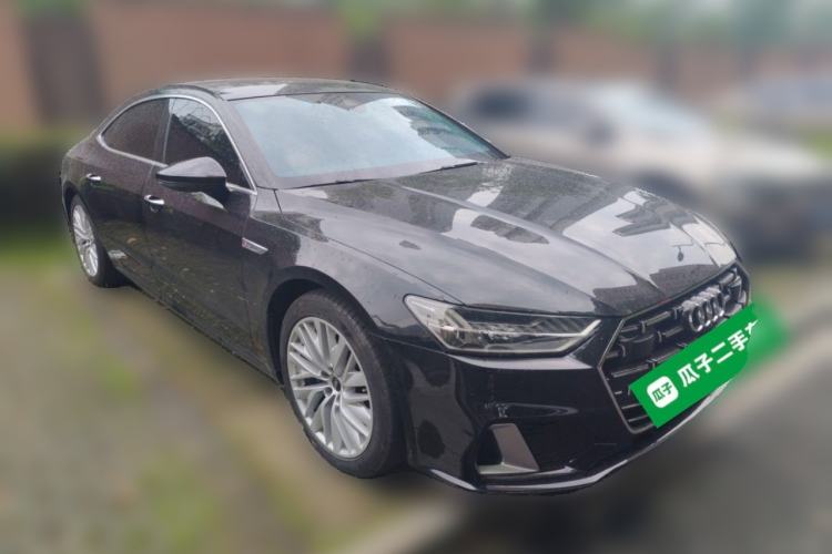 Used Audi A7L 2024 45TFSI S-line Dream-Building Edition Flow Crystal Package Front Right 45 Deg