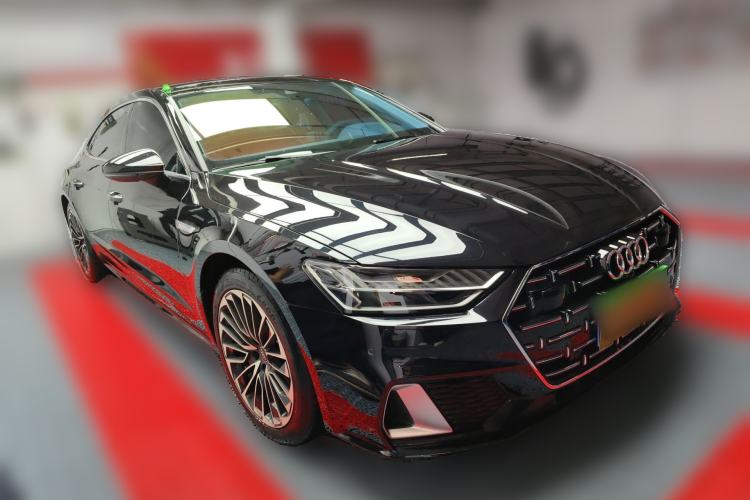 Used Audi A7L 2024 45 TFSI Luxury Edition Front Right 45 Deg