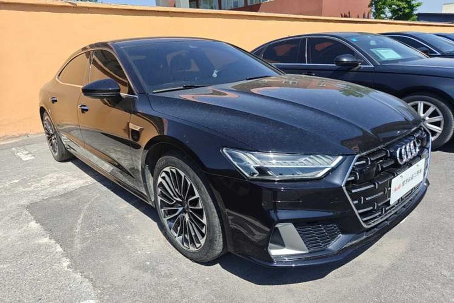 Used Audi A7L 2024 45 TFSI Luxury Edition Front Right 45 Deg