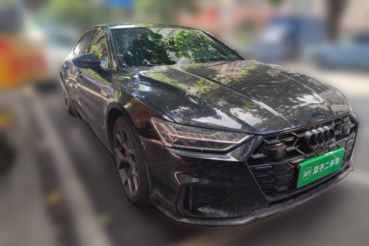 Used Audi A7L 2024 45 TFSI Luxury Edition Front Right 45 Deg