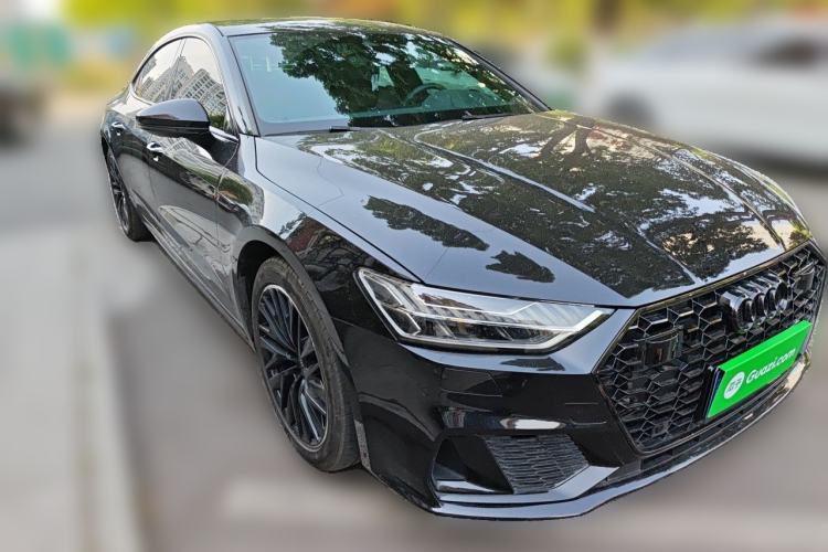 Used Audi A7L 2024 45TFSI S-line Dream-Building Edition Flow Crystal Package Front Right 45 Deg