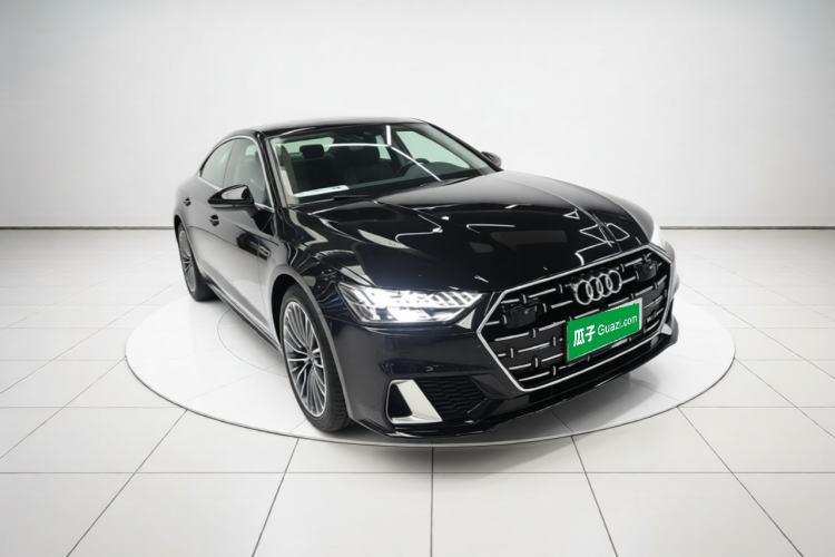 Used Audi A7L 2024 45 TFSI Luxury Edition Front Right 45 Deg