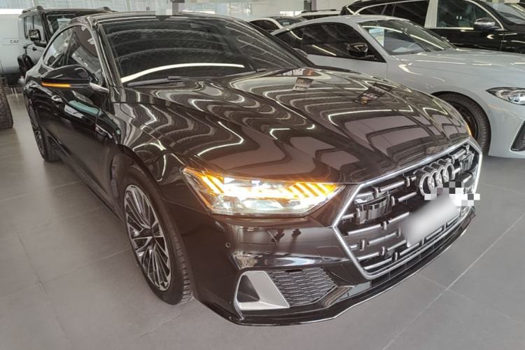 Used Audi A7L 2024 45 TFSI Luxury Edition Front Right 45 Deg