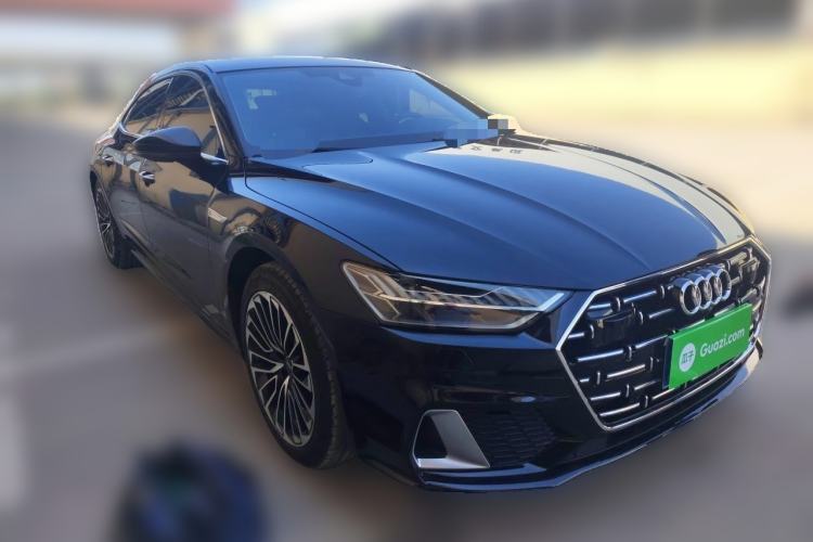 Used Audi A7L 2024 45 TFSI Luxury Edition Front Right 45 Deg