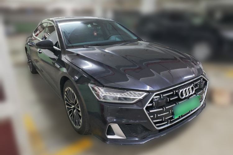 Used Audi A7L 2024 45 TFSI Luxury Edition Front Right 45 Deg