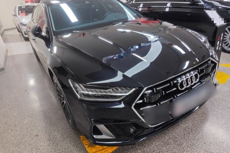 Used Audi A7L 2024 45 TFSI Luxury Edition Front Right 45 Deg