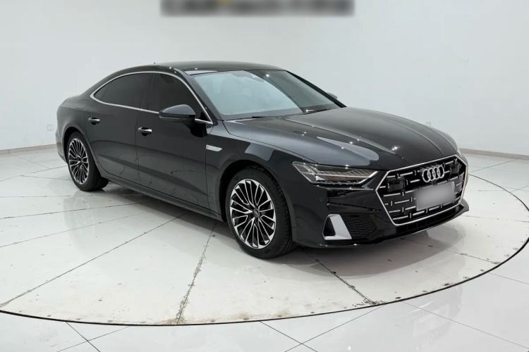 Used Audi A7L 2024 45 TFSI Luxury Edition Front Right 45 Deg