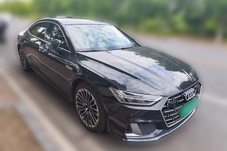 Used Audi A7L 2024 45 TFSI Luxury Edition Front Right 45 Deg