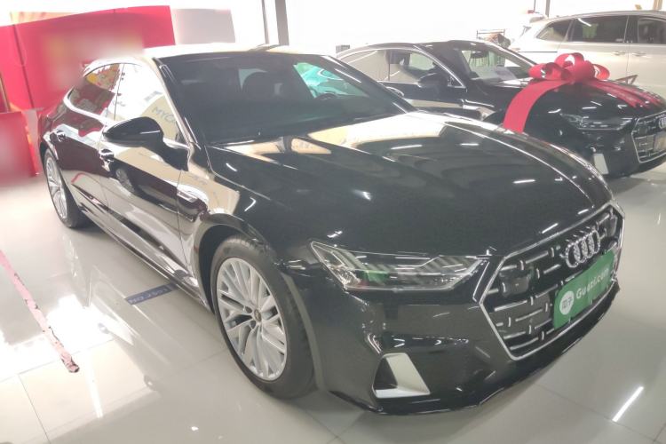 Used Audi A7L 2024 45TFSI S-line Dream-Building Edition Flow Crystal Package Front Right 45 Deg