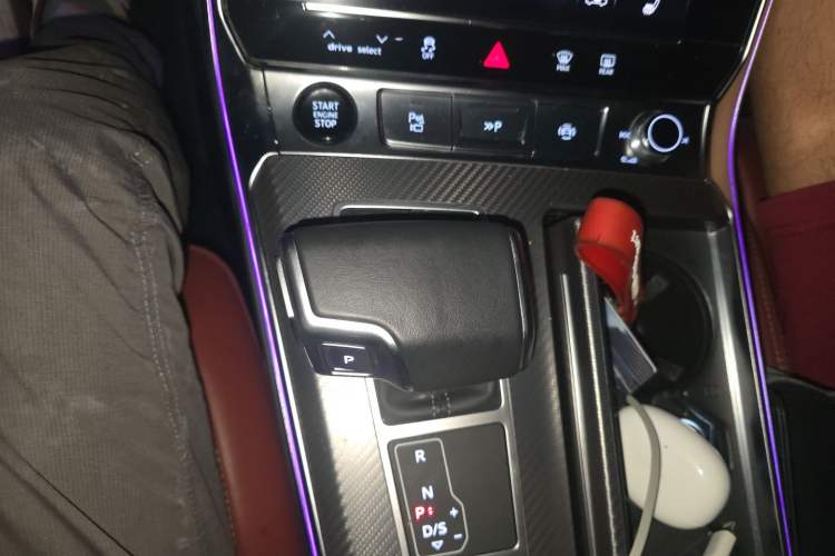 Used Audi A7L 2024 45 TFSI quattro Black Warrior Edition Gear Lever