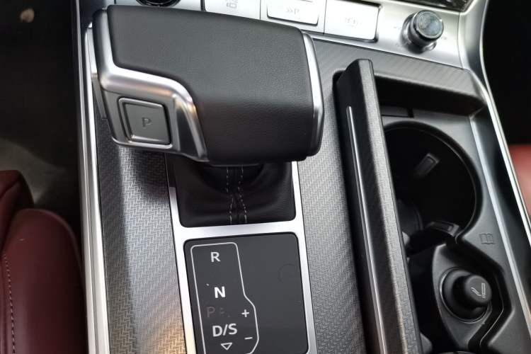 Used Audi A7L 2024 45 TFSI quattro Black Warrior Edition Gear Lever