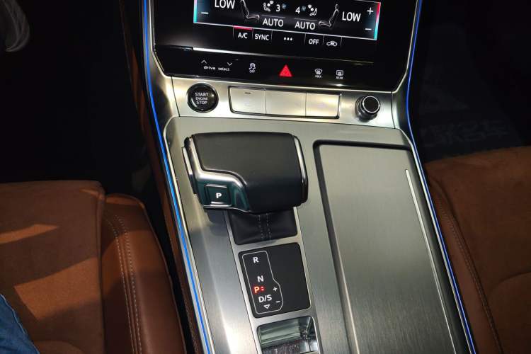 Used Audi A7L 2024 45 TFSI Luxury Edition Gear Lever