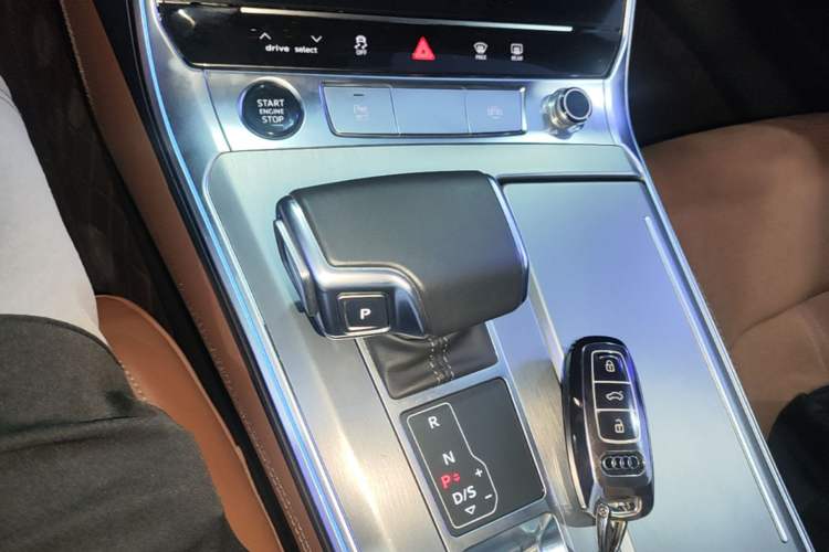 Used Audi A7L 2024 45 TFSI Luxury Edition Gear Lever