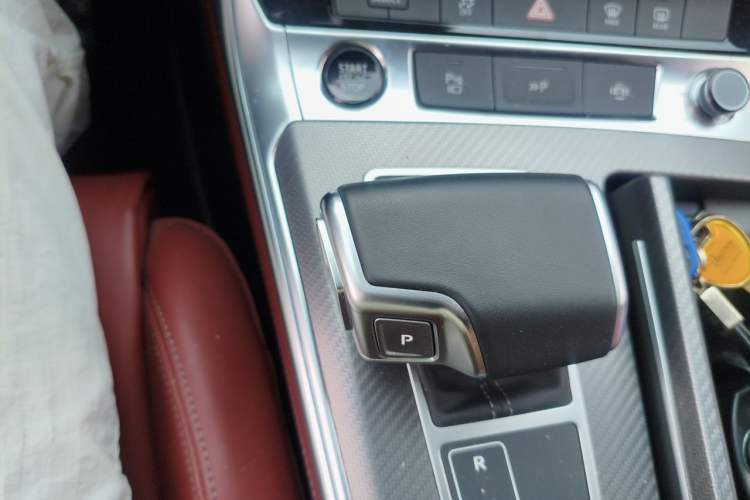 Used Audi A7L 2024 45 TFSI quattro Black Warrior Edition Gear Lever
