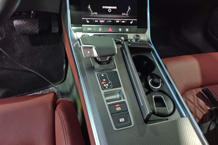 Used Audi A7L 2024 45 TFSI quattro Black Warrior Edition Gear Lever