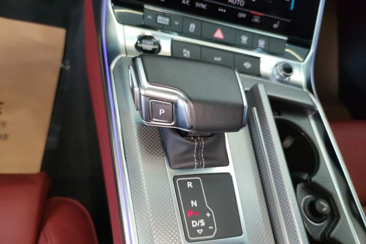 Used Audi A7L 2024 45 TFSI quattro S-line Black Warrior Edition Gear Lever