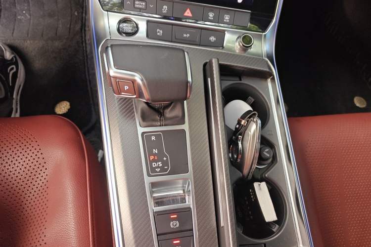 Used Audi A7L 2024 45 TFSI quattro Black Warrior Edition Gear Lever