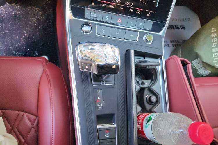 Used Audi A7L 2024 45 TFSI quattro Black Warrior Edition Gear Lever